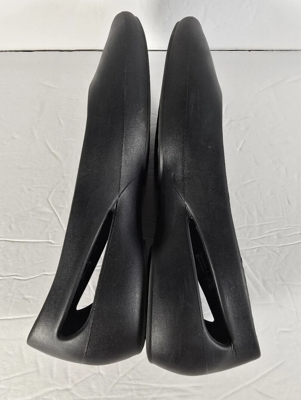 NWOT Crocs Laura Ballet Flats Women's  Black Comfort Slip On Shoes Square Toe 7
